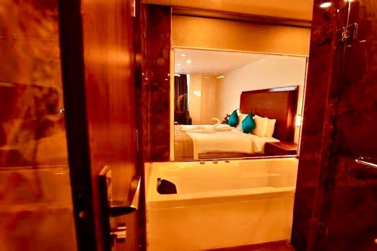 Seven Hills Hotel Пурі Екстер'єр фото