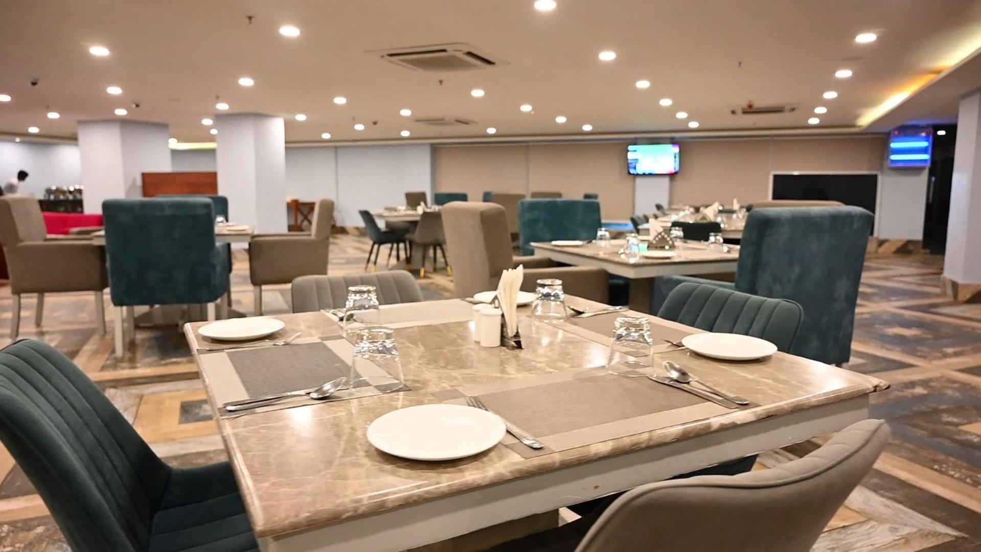 Seven Hills Hotel Пурі Екстер'єр фото